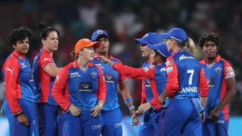 WPL Season 2:  Smriti Mandhana's 74 in vain as Delhi Capitals beat RCB by 25 runs