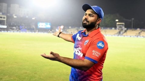 ऋषभ पंत ने बनाया गजब रिकॉर्ड, IPL में दिल्ली कैपिटल्स के ऐसा करने वाले पहले क्रिकेटर बने