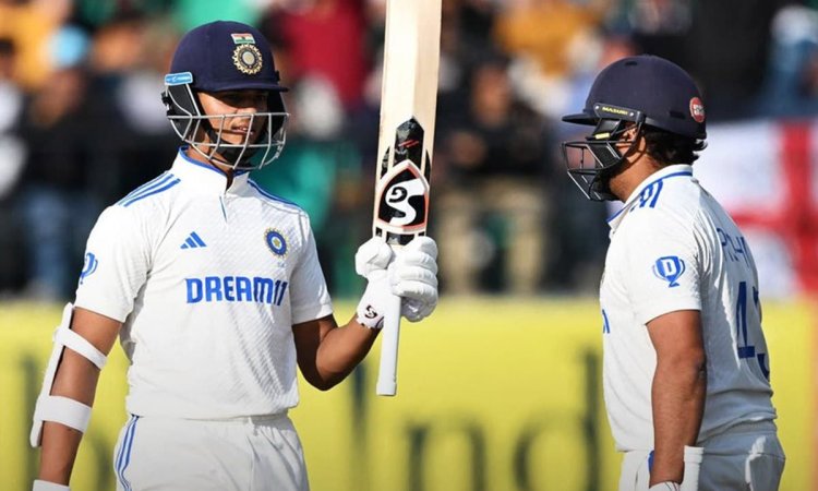 5th Test: इंग्लैंड को सस्ते में समेटकर पहले दिन टीम इंडिया की धमाकेदार शुरूआत, रोहित-यशस्वी ने ठोके 