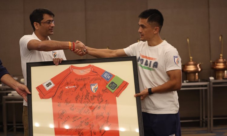 AIFF President Congratulates Chhetri on his 150th international match