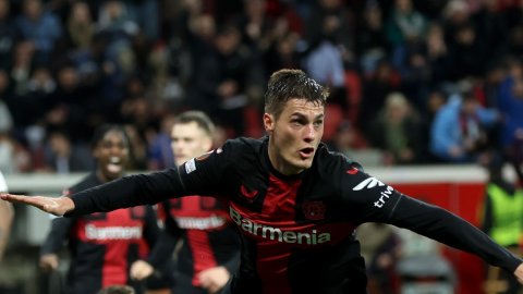 Leverkusen stun Qarabag in five-goal thriller to book UEFA Europa League quarterfinals