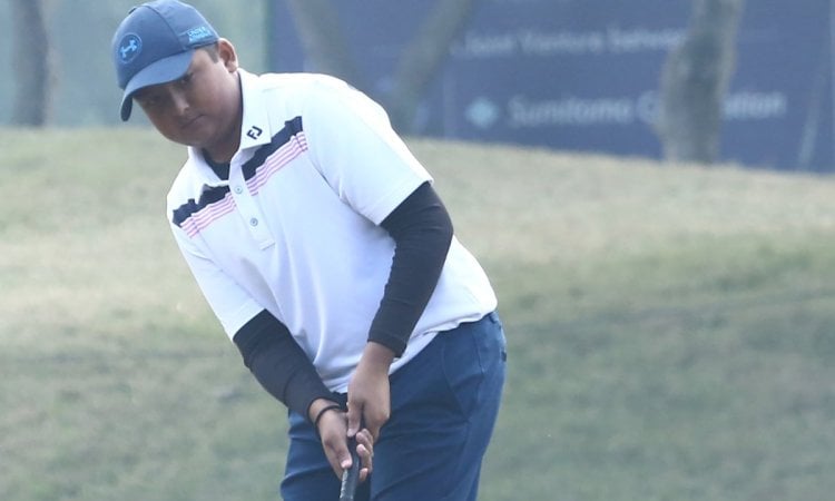 Malaysian Championships: Arshvant keeps 3-shot lead; Divjot moves to top in under-8