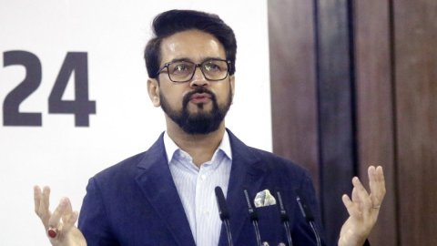 New Delhi : Union Minister for Youth Affairs and Sports Anurag Thakur speaks during the National You