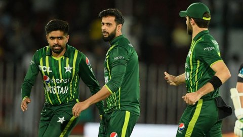 Pakistan all-rounder Imad Wasim reverses decision to quit international cricket