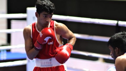 Shiva Thapa, Amit Panghal storm into quarters at 7th Elite Men's National Boxing