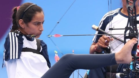 Women's Day: Teenage armless archer Sheetal Devi redefines excellence with extraordinary talent