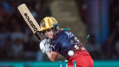 WPL 2024: Ellyse Perry’s magnificent 66 takes RCB to 135/6 against Mumbai Indians