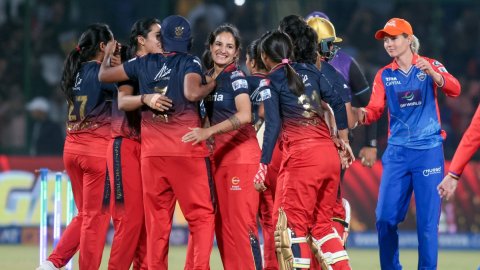 WPL 2024: Spinners, Ellyse Perry’s 35 help RCB win maiden title; beat DC by eight wickets (ld)