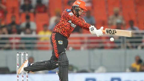 IPL 2024: अभिषेक ने SRH के लिए खेलते हुए बनाया ये अनोखा रिकॉर्ड, ऐसा कारनामा करने वाले बने पहले बल्ल