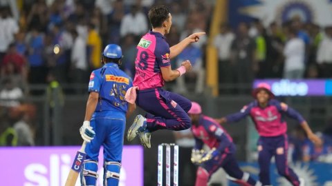 IPL 2024: बोल्ट ने मुंबई को दिए तगड़े झटके, रोहित, नमन और ब्रेविस को गोल्डन डक पर बनाया अपना शिकार, द