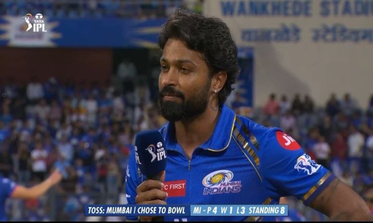 IPL 2024 Mumbai Indians opt to bowl first against RCB