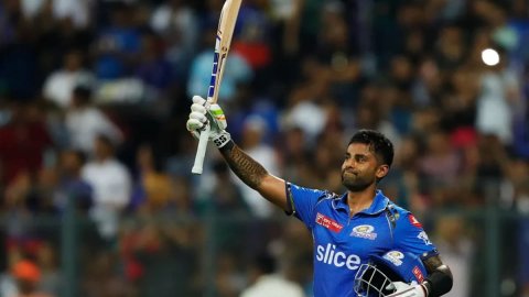 Suryakumar Yadav completes 7000 Runs in T20 Cricket Breaks Suresh Raina's Record