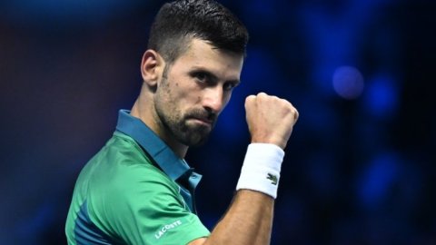 Djokovic clinches year-end No. 1 ranking for record-extending eighth time