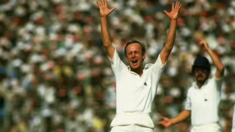 England and Kent legend, Derek Underwood dies aged 78