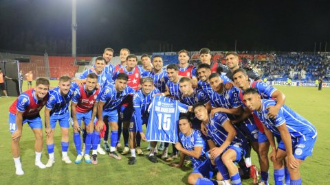 Godoy Cruz beat Sarmiento amid title push