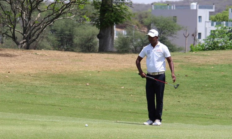 Gurgaon Open: M Dharma fires 67 for two-shot lead on penultimate day