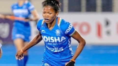 I can help my family because of Hockey India, says Salima Tete after winning Player of the Year awar