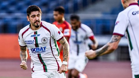 ISL 2023-24: Mohun Bagan spice up fight for League Shield with narrow win against Punjab FC