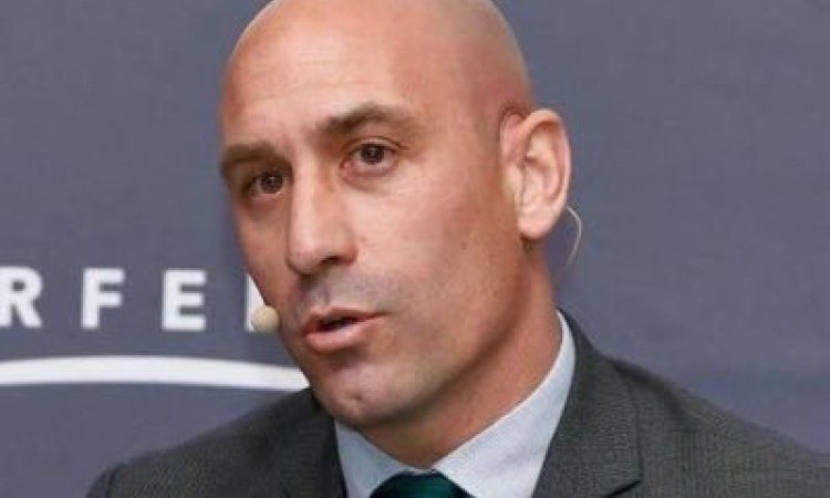 Luis Rubiales resigns as Spanish soccer chief over World Cup kiss controversy