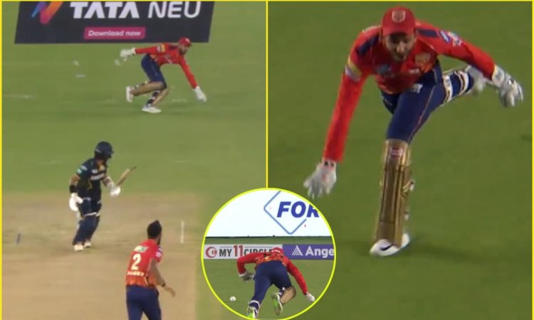 LIVE मैच में हुई कॉमेडी, बॉल के पीछे भागते-भागते गिर गए जितेश शर्मा; देखें VIDEO