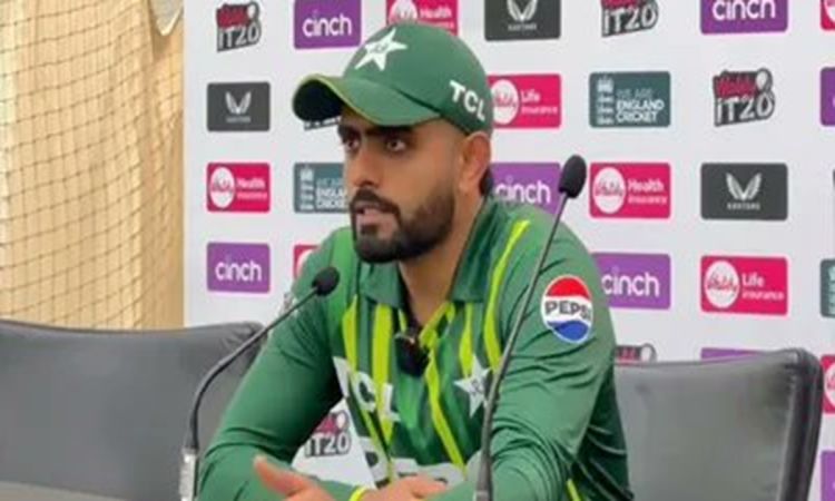 Babar Azam's shocking reply to journalist's question on Azam Khan's selection