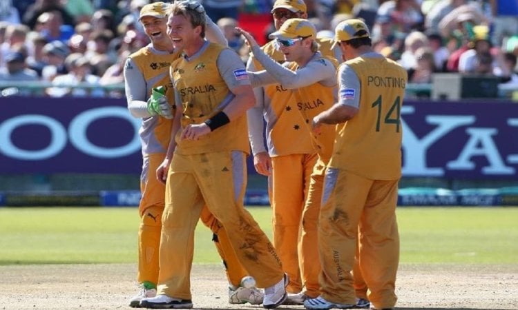 When  Brett Lee became the first player to take a hat-trick in T20I cricket  
