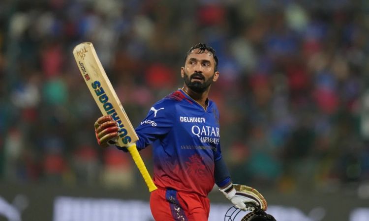  Dinesh Karthik records most ducks in IPL History