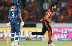 IPL 2024: भुवी ने गेंदबाजी से किया कमाल, SRH ने LSG को 165/4 के स्कोर पर रोका 