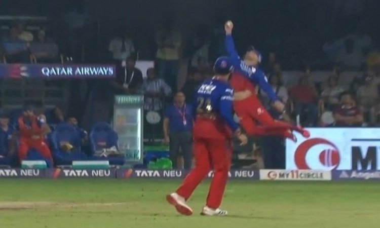 IPL 2024: फाफ ने हवा में छलांग लगाते हुए एक हाथ से पकड़ा इस सीजन का अद्भुत कैच, देखें वीडियो 