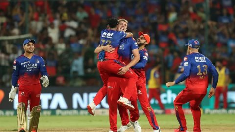 IPL 2024: बेंगलुरु ने दिल्ली को 47 रन से हराते हुए अपनी प्लेऑफ में पहुंचने की उम्मीदों को रखा बरकरार