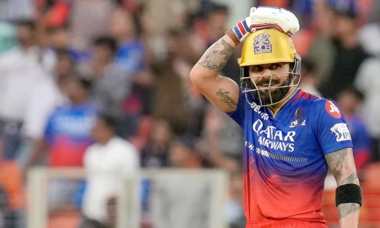 Virat Kohli need 5 six to complete 400 sixes in t20 cricket