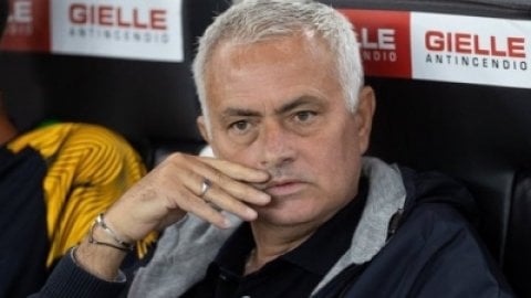 Football: Jose Mourinho agrees to a two-year deal at Fenerbahce