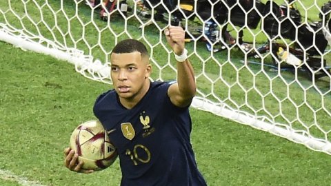 France prez Macron to meet Real Madrid chief Perez to discuss Mbappe’s release for 2024 Paris Olympi