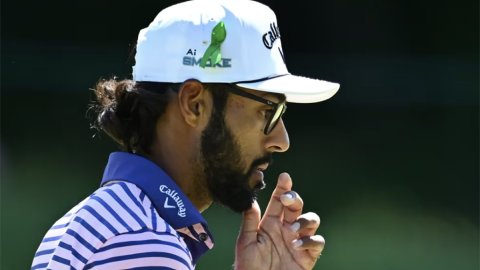 Golf: Playing for the departed Murray, Indian-American Akshay Bhatia shoots 69