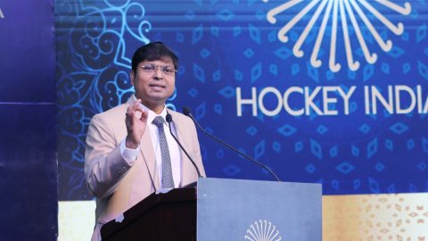 Hockey India to conduct state-level courses for potential umpires and technical officials