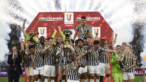 Juve beat Atalanta to clinch 15th Coppa Italia title