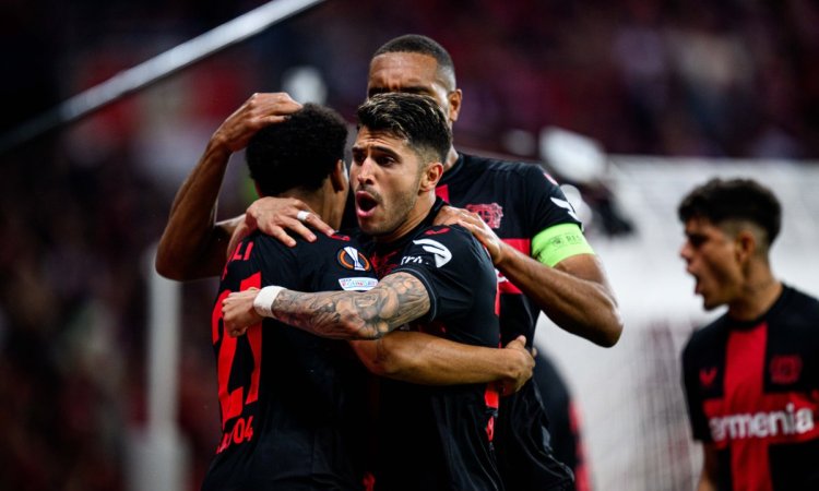 Leverkusen hold Roma in four-goal thriller to book Europa League final