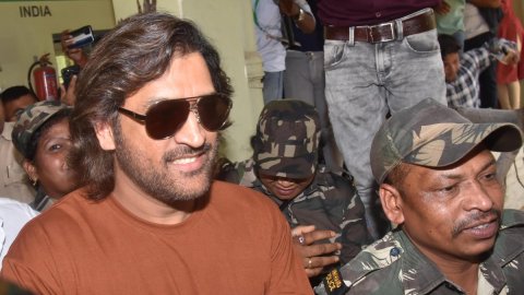 Lok Sabha Elections 2024: Dhoni, Gambhir, Kapil Dev cast their vote in Phase 6