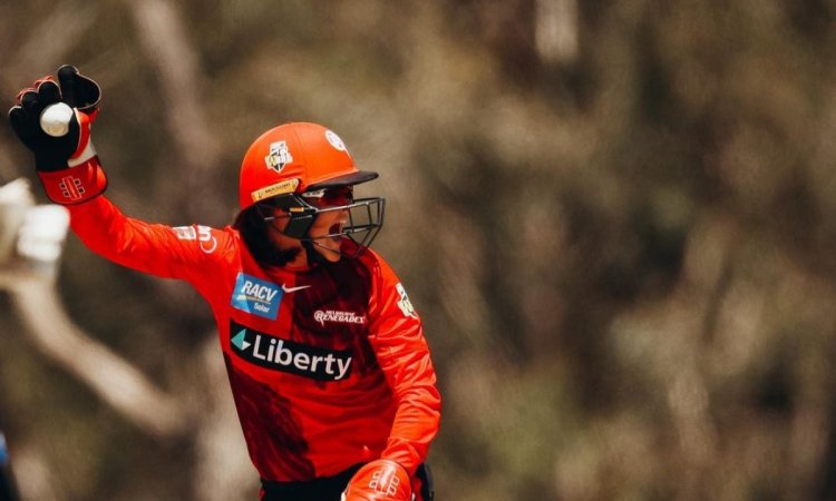 Melbourne Renegades Josie Dooley suffers stroke while holidaying in Hawaii