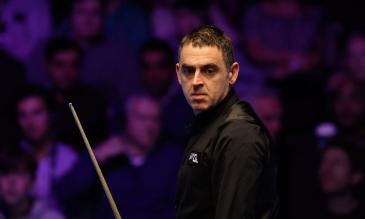 O'Sullivan eases into Snooker Masters final