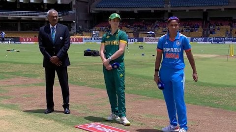 3rd ODI: Priya, Shreyanka come in as SA opt to bat first against India