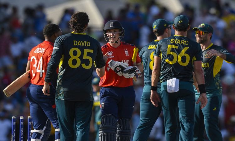 Australia vs England Scorecard