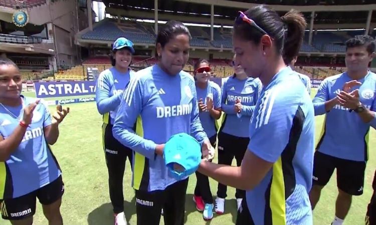 India Women opt to bat vs South Africa Women in 1st ODI