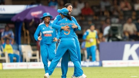 INDW vs SAW, 2nd ODI: வோல்வார்ட், மரிஸான் சதம் வீண்; த்ரில் வெற்றியுடன் தொடரை வென்றது இந்தியா!