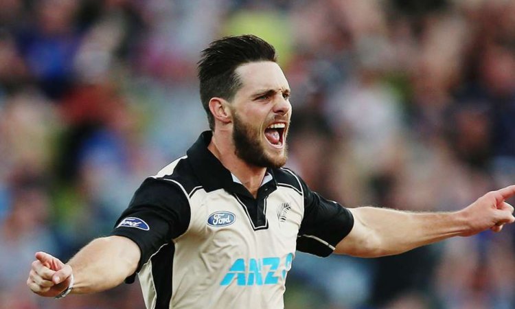 खराब प्रदर्शन कर रही NZ टीम का पाकिस्तानी जर्नलिस्ट ने उड़ाया मजाक, इस तेज गेंदबाज ने दिया मुँहतोड़ जव