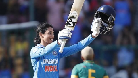 Smriti Mandhana Becomes youngest female cricketer to score 7000 International Runs