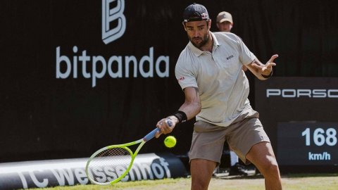 ATP Tour: Former champ Berrettini earns hard-fought Stuttgart win, Giron beats Murray