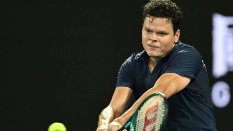 ATP Tour: Raonic makes winning return in Libema Open, Fils advances too