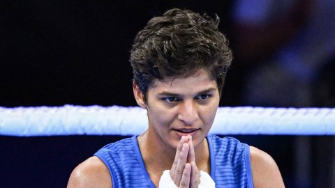 Boxing World Qualifiers: Jaismine a win away from Olympics spot; Siwach to get another chance in pla