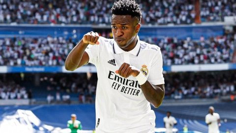 Football: Vinicius Jr deserves Ballon d'Or, says Neymar